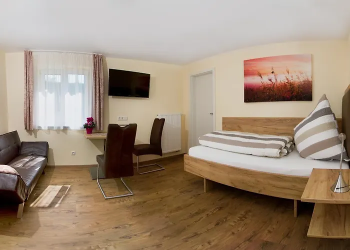 Gaestehaus Hoetzl 3*